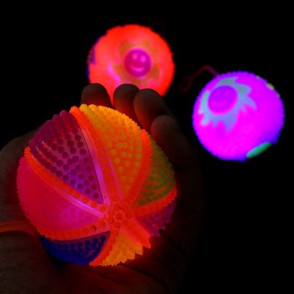FLASHING SPIKY BALL - Image 7