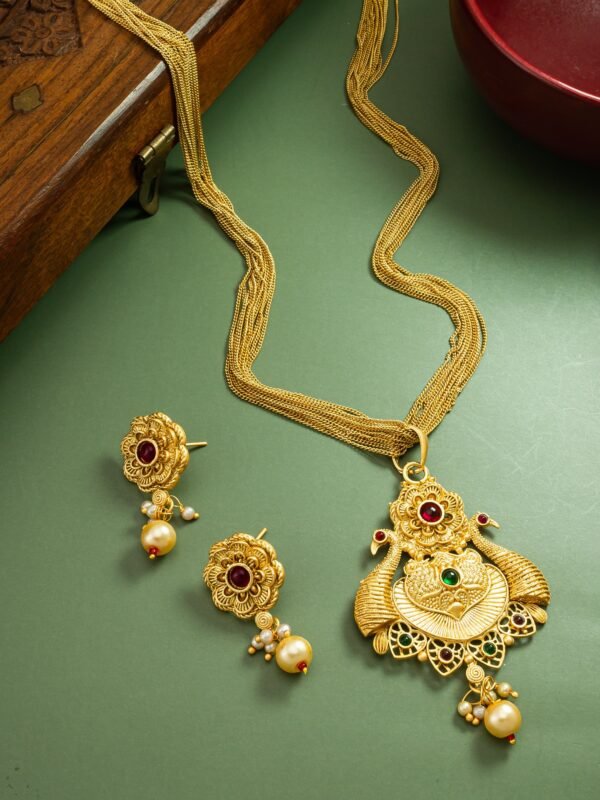 Morison Classic Gold Necklace Set with Earrings  A Timeless Statement