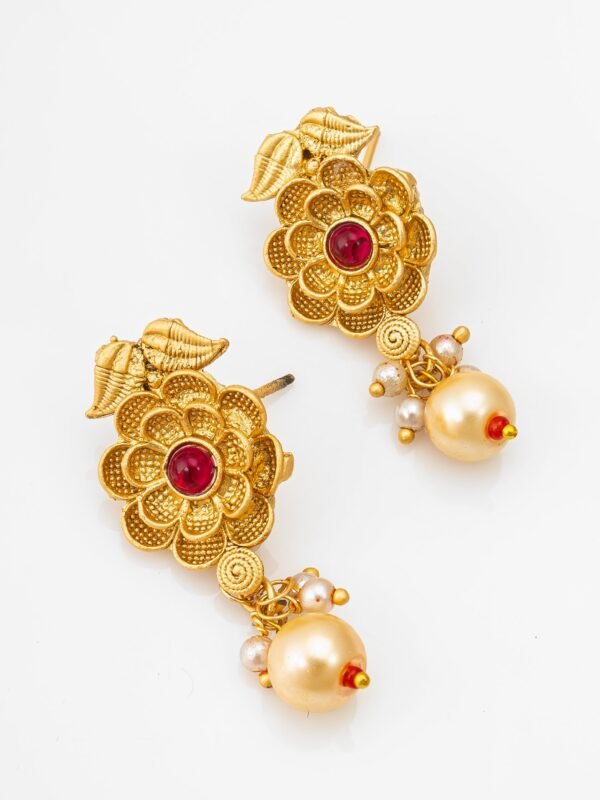 Morison Radiant Gold Necklace and Earrings  Elegance for Every Moment - Image 3