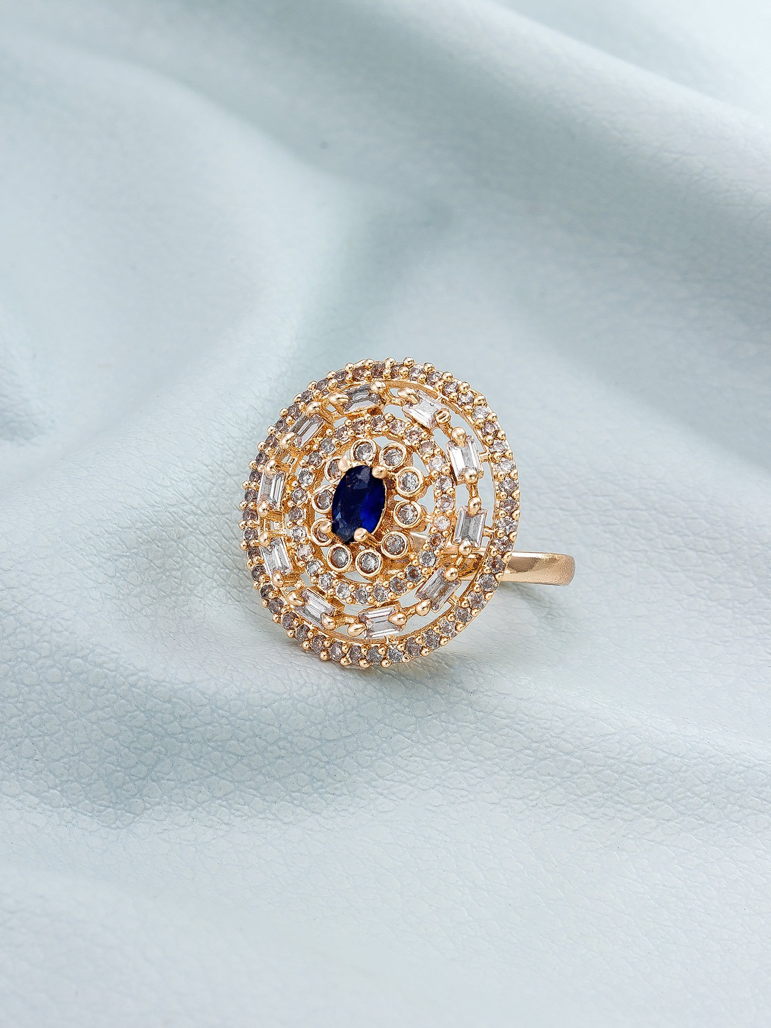 Morison Majestic Gold Ring  Unparalleled Brilliance